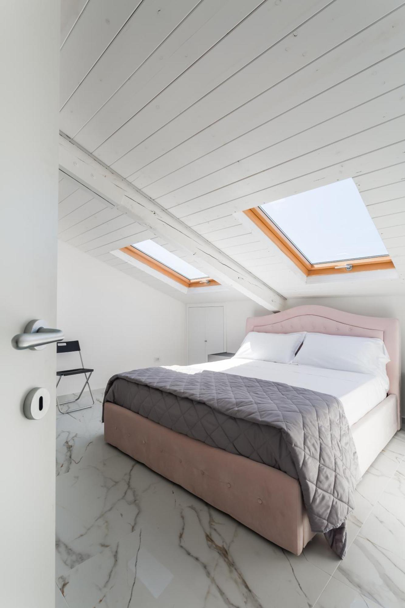 Attico Bella Napoli Aparthotel Bagian luar foto